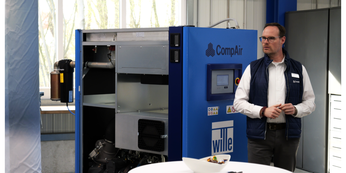 compair roadshow